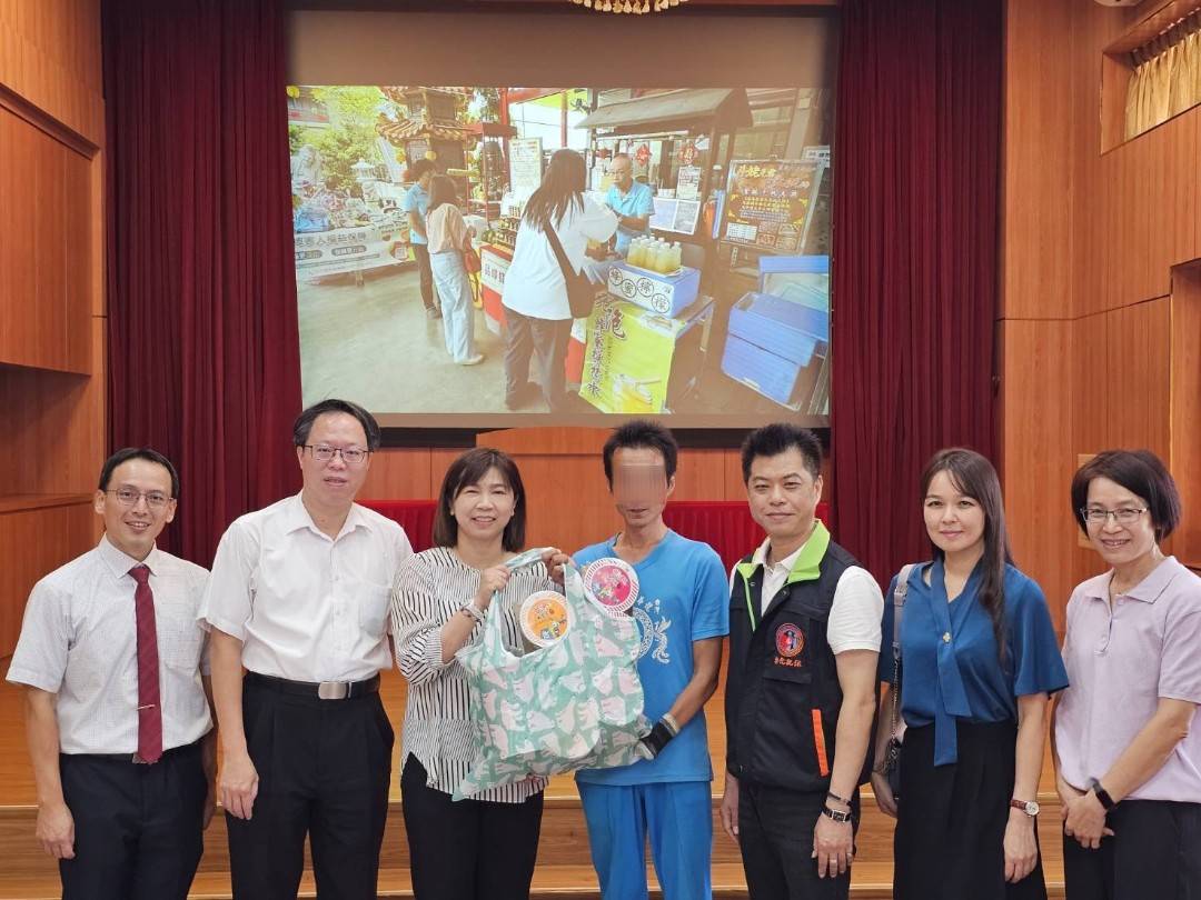 法務部司法保護評鑑長官慰問更生、馨生人。